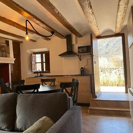 Acogedora Casa Con Patio-Parking Βίλα Albarracín Εξωτερικό φωτογραφία